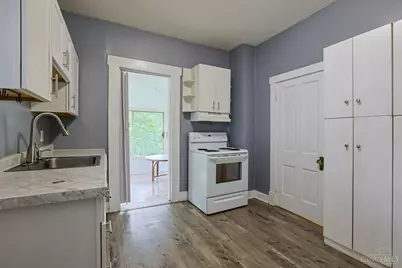 558 Missouri Avenue, Cincinnati, OH 45226 - Photo 10