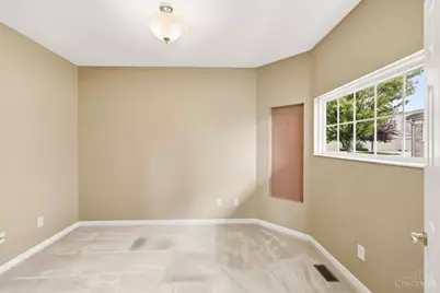 7886 Bridge Point Drive, Cincinnati, OH 45248 - Photo 10