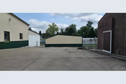 204 S Broadway Street, Blanchester, OH 45107 - Photo 4