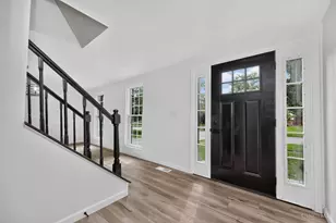 12022 Kenn Rd, Springdale, OH 45240 - Photo 6