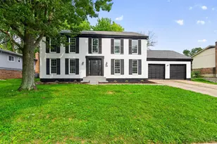 12022 Kenn Rd, Springdale, OH 45240 - Photo 1