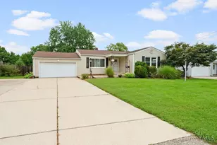 208 Brelsford Ave, Trenton, OH 45067 - Photo 2
