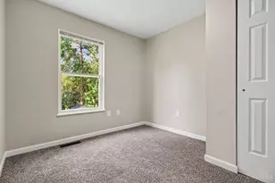 2637 Grover Hill Ave, Cincinnati, OH 45212 - Photo 16