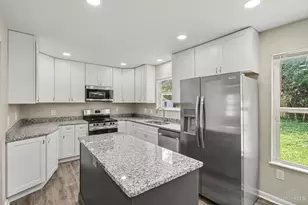 2637 Grover Hill Ave, Cincinnati, OH 45212 - Photo 8