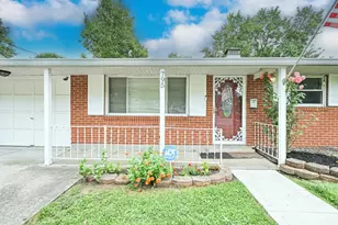795 Castro Ln, Springdale, OH 45246 - Photo 2