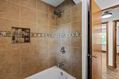 2562 Montana Avenue, Cincinnati, OH 45211 - Photo 8