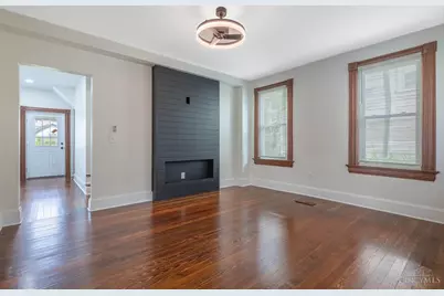 2728 Silverleaf Avenue, Cincinnati, OH 45212 - Photo 2