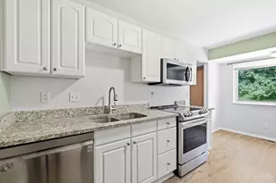 4354 Cloverhill Terrace, Delhi Township, OH 45238 - Photo 10