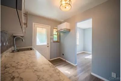 6765 Richard Avenue, Cincinnati, OH 45224 - Photo 6