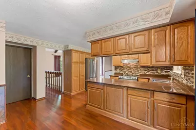 1674 Foxwood Trail, Miami Township, OH 45140 - Photo 16