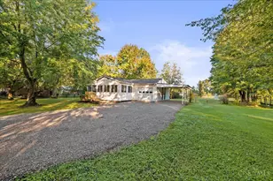 2292 St Rt 132, Pleasant Plain, OH 45162 - Photo 4