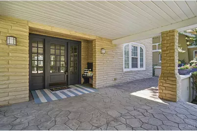 910 Springfield Pike, Wyoming, OH 45215 - Photo 2
