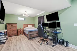 910 Springfield Pike, Wyoming, OH 45215 - Photo 22