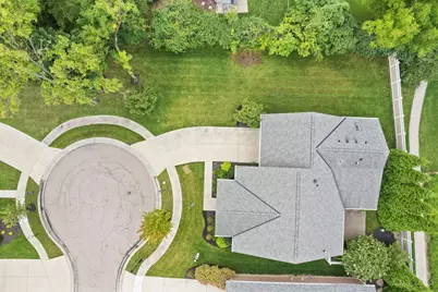10503 Adirondack Way, Blue Ash, OH 45241 - Photo 2