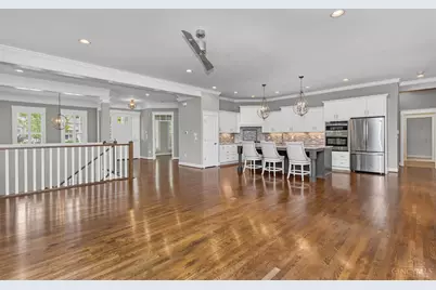 10503 Adirondack Way, Blue Ash, OH 45241 - Photo 4