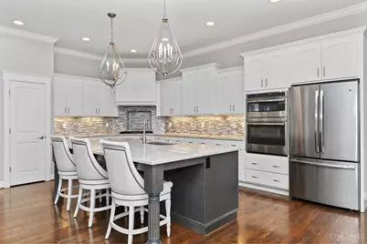 10503 Adirondack Way, Blue Ash, OH 45241 - Photo 12