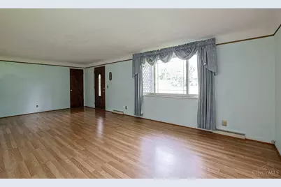 5522 Garrett Drive, Miami Township, OH 45150 - Photo 6