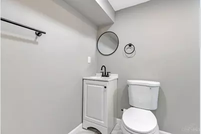 8613 Brent Drive, Springfield Township, OH 45231 - Photo 28