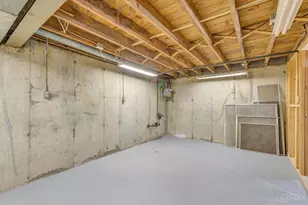 8613 Brent Dr, Springfield Township, OH 45231 - Photo 32