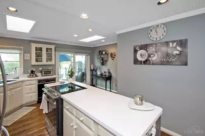 9011 Foxhunter Lane, Symmes Township, OH 45242 - Photo 10