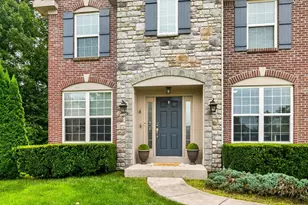 378 Eastbury Dr, Loveland, OH 45140 - Photo 4