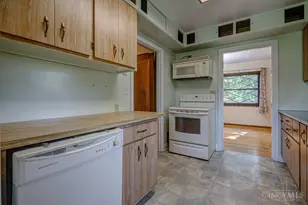 10547 Pottinger Rd, Colerain Township, OH 45251 - Photo 12