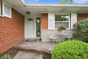 6643 Apache Cir, Madeira, OH 45243 - Photo 2