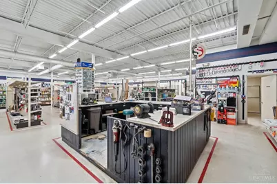 11905 Hamilton Avenue, Colerain Township, OH 45231 - Photo 22