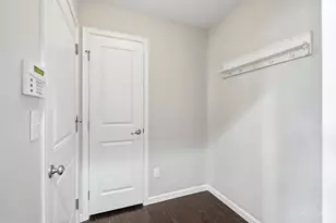 5725 Spencer Ter, Liberty Township, OH 45044 - Photo 32