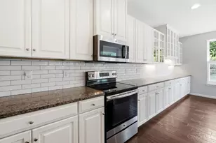 5725 Spencer Ter, Liberty Township, OH 45044 - Photo 6