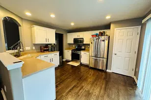 7216 Rolling Oaks Ct, Colerain Township, OH 45239 - Photo 4