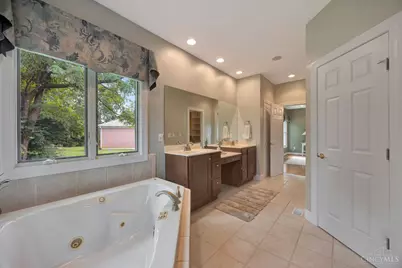 4004 Hickory Hollow Drive, Ross Township, OH 45013 - Photo 24