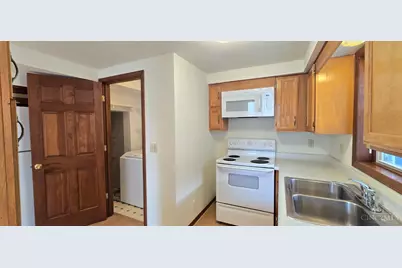 10070 St Rt 132, Pleasant Plain, OH 45162 - Photo 12