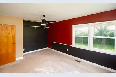 8141 Lesourdsville West Chester Road, West Chester, OH 45069 - Photo 24