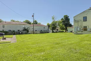 1937 Chaucer Dr, Sycamore Township, OH 45237 - Photo 18