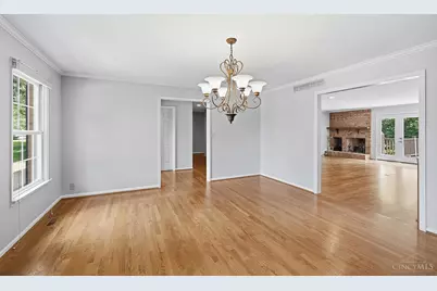 4305 Berryhill Lane, Blue Ash, OH 45242 - Photo 12