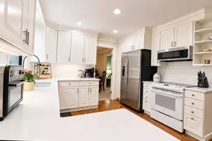 2241 Donnington Ln, Anderson Township, OH 45244 - Photo 14