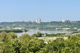 3304 Columbia Pkwy, Cincinnati, OH 45226 - Photo 4