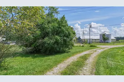 5681 Newtonsville Hutchinson Road, Stonelick Township, OH 45103 - Photo 2