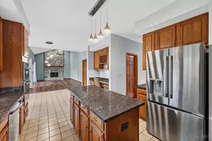 8851 Eagle Ridge Dr, West Chester, OH 45069 - Photo 18