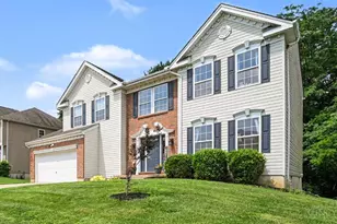 7565 Turnberry Ct, Hamilton Township, OH 45039 - Photo 2