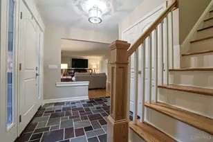 8732 Hollyhock Dr, Springfield Township, OH 45231 - Photo 4
