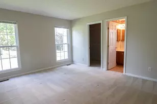 718 Fox Creek Ln, Union Township, OH 45245 - Photo 6
