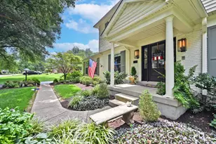7711 Stonehenge Dr, Montgomery, OH 45242 - Photo 4