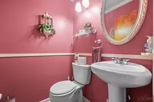 5468 Bellfield Ln, Green Township, OH 45238 - Photo 10