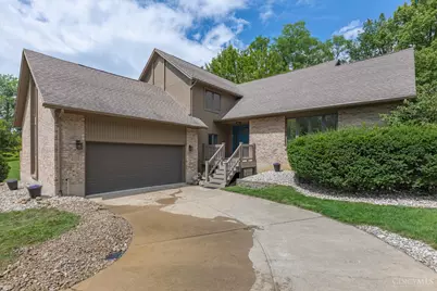 1828 W Tamarron Court, Clear Creek Township, OH 45066 - Photo 2