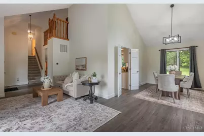 1828 W Tamarron, Springboro, OH 45066 - Photo 6
