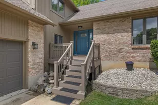 1828 W Tamarron Ct, Clear Creek Township, OH 45066 - Photo 4