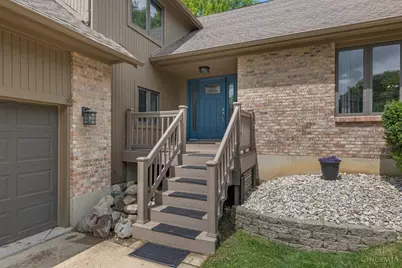1828 W Tamarron, Springboro, OH 45066 - Photo 4