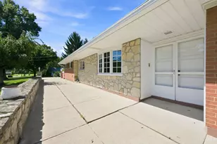 3105 N Whitetree Cir, Amberley, OH 45236 - Photo 46